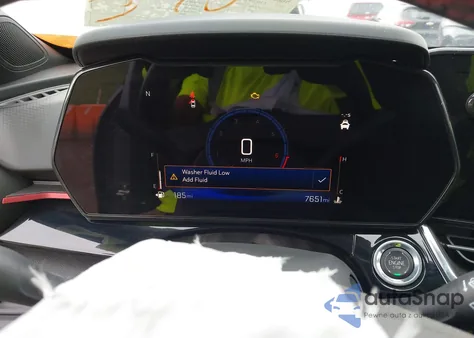 2025 Chevrolet Trax Fwd 2Rs z USA, uszkodzony, nr VIN KL77LJEP8SC120788